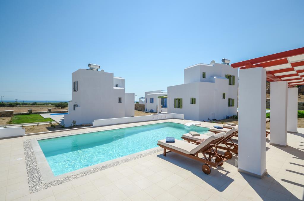 מיקרי ויגלה Natura Villas In Naxos מראה חיצוני תמונה