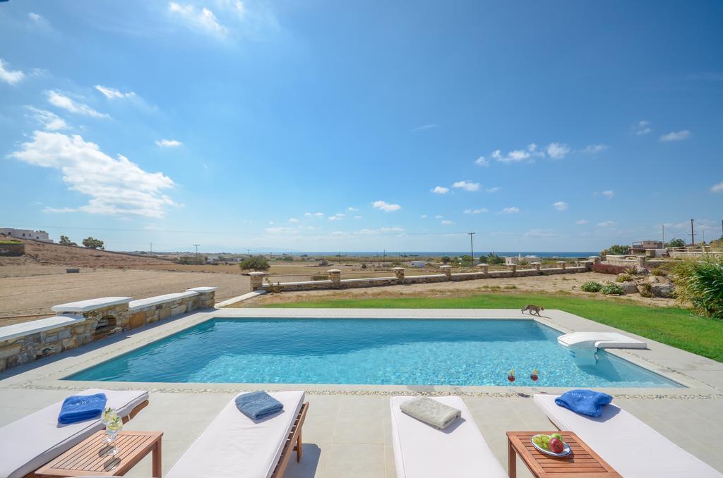 מיקרי ויגלה Natura Villas In Naxos מראה חיצוני תמונה