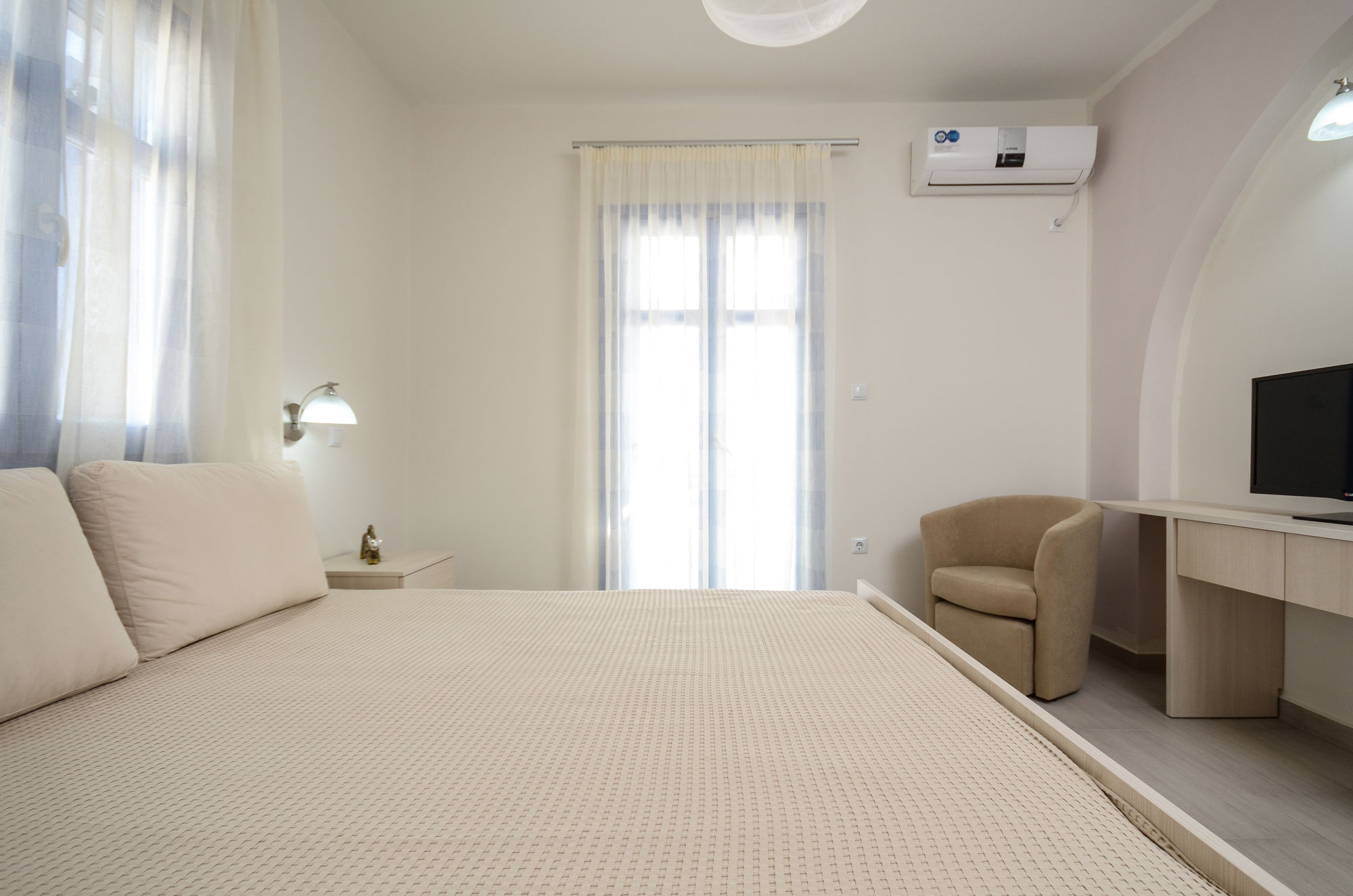 מיקרי ויגלה Natura Villas In Naxos מראה חיצוני תמונה